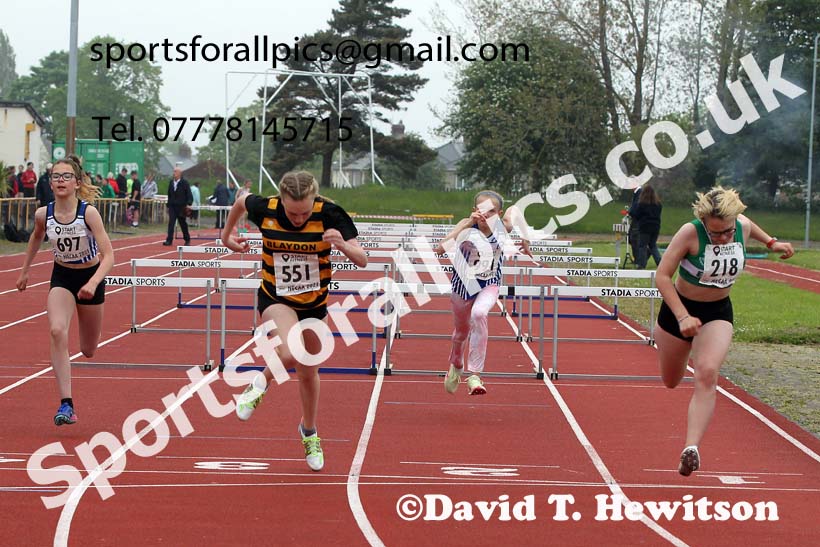 Hurdles, 2021 North East Grand Prix No. 3, Monkton, Wednesday, june 2nd. Photo: David T. Hewitson/Sports for All Pics